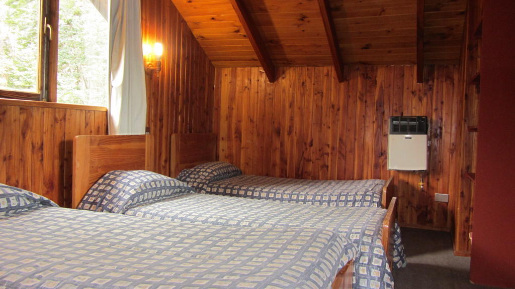Cabanas Quinolafquen Villa Pucon Room photo